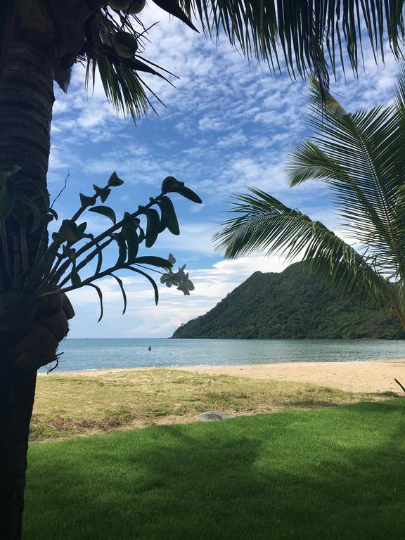 Absolute Beachfront Villa Koh Chang Exterior photo
